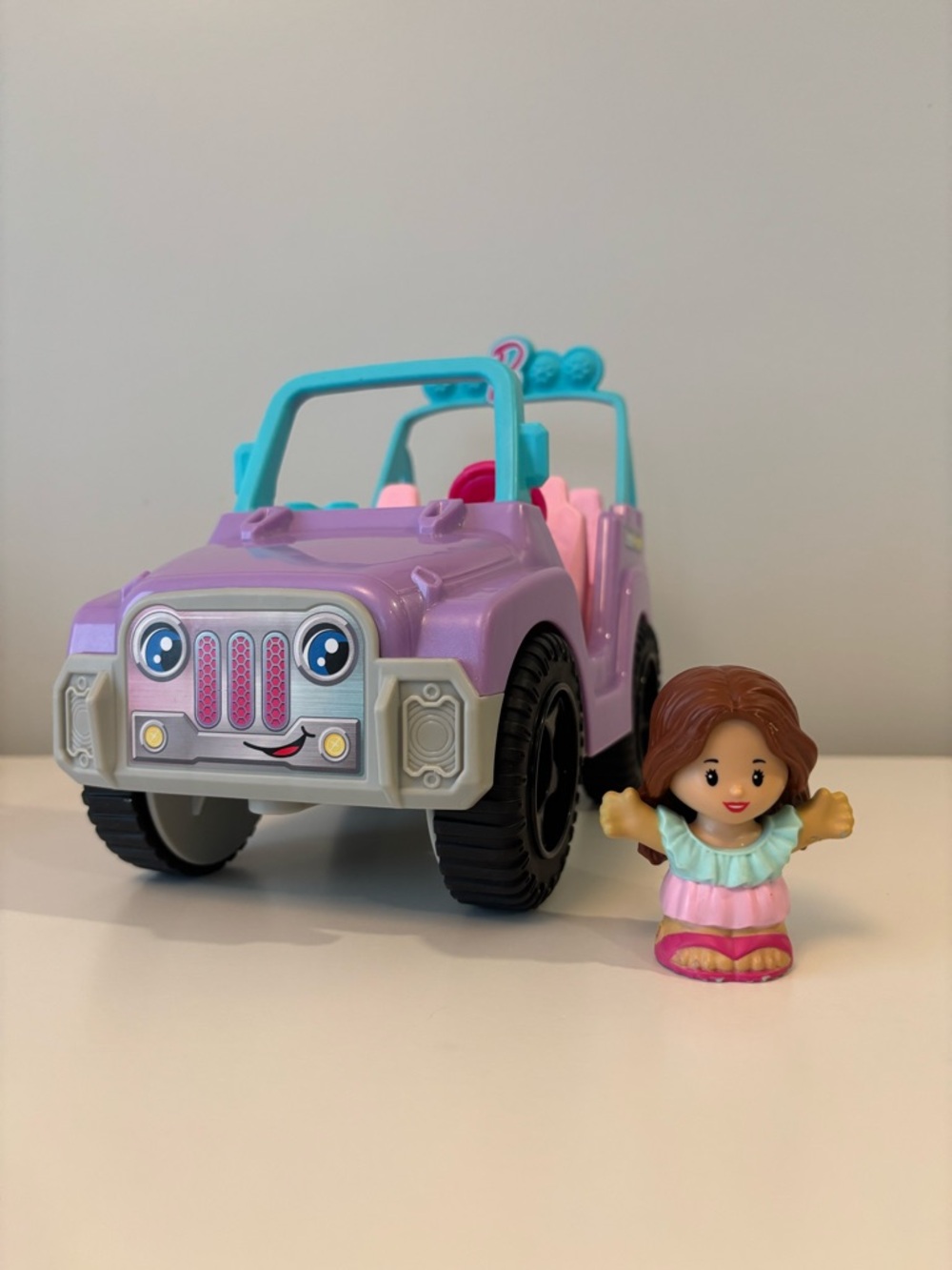 Little People- Barbie Jeep Cruiser + Barbie Girl Character
